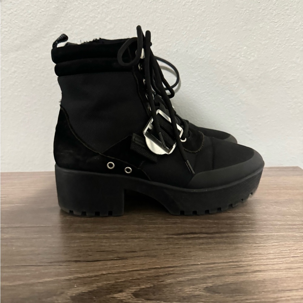 Steven Madden Platform boots